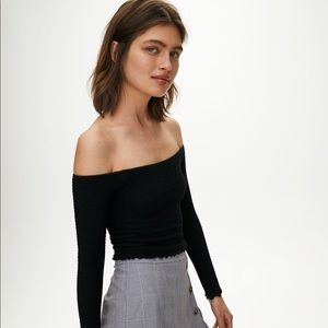 Aritzia Off the shoulder top